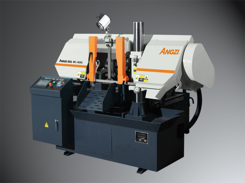 使用全自動鋸床時如何避免鋸片斷裂？